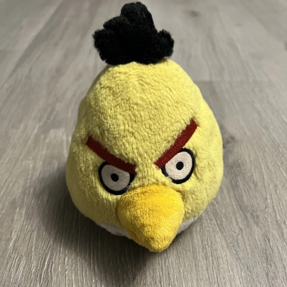 Angry Birds Commonwealth Plush Yellow Canary Chuck Charles 5” inch 2010 No Sound - Picture 2 of 7